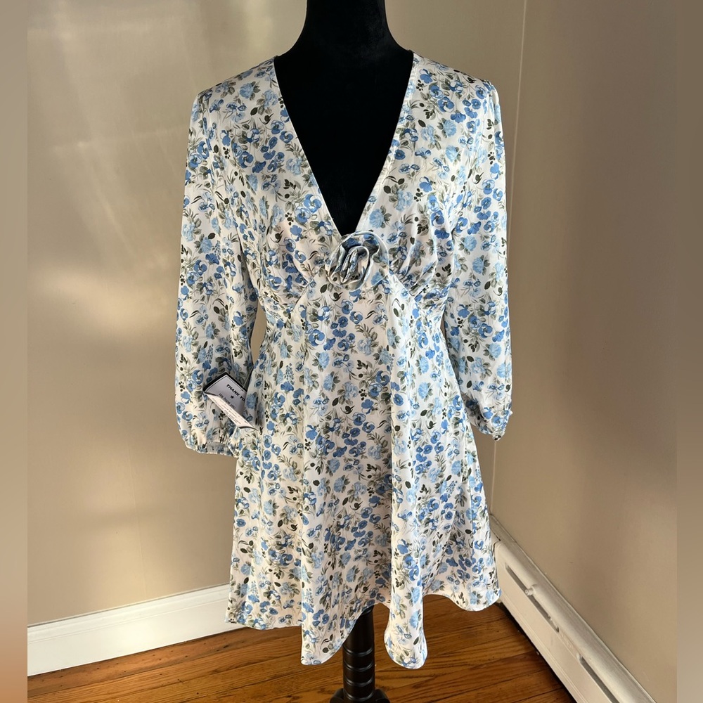 B. Darlin Floral Long Back ties Long Sleeve Dress Junior size 13/14